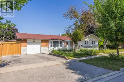 Welcome to Your Dream Home Where Style Meets Functionality! Step into this beautifully corner house...