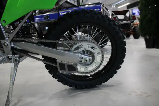 2025 Kawasaki KLX300R Team Green Dirt Bike in Dirt Bikes & Motocross in Trenton - Image 7