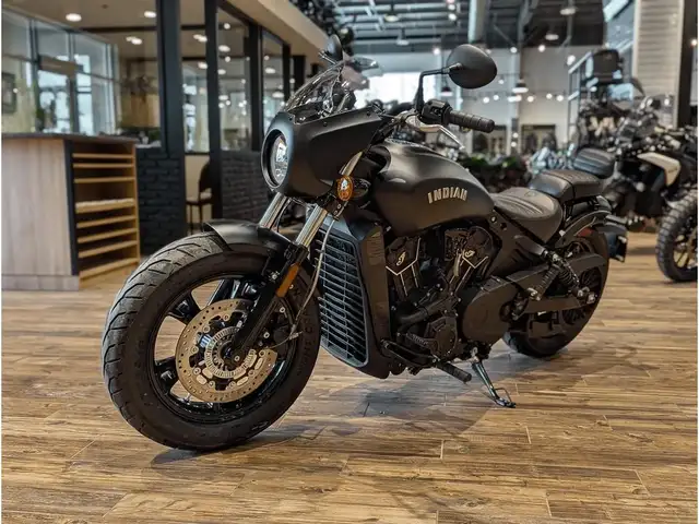2024 Indian Motorcycle Scout Bobber Sixty ABS // Black Smoke in Street, Cruisers & Choppers in Winnipeg - Image 15