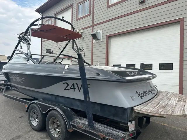 2006 Tige Boats TIGE 24EV SURF BOAT 241 Hours FINANCING AVAILABL in Powerboats & Motorboats in Calgary - Image 23