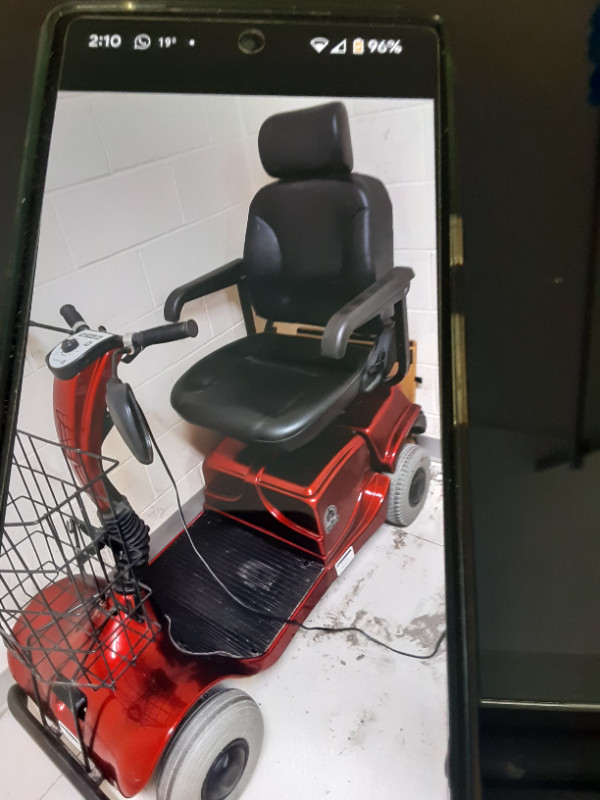 Scooter fortress 2000 in Health & Special Needs in Muskoka - Image 3