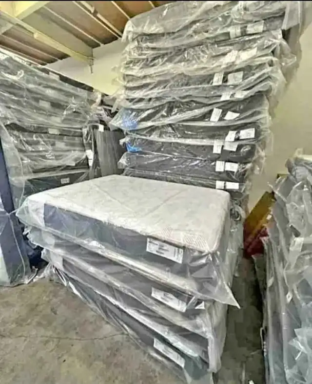 King Mattress : Full Mattress | Queen Mattress / Twin Mattress in Beds & Mattresses in Oshawa / Durham Region - Image 10