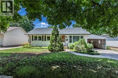 Beautifully updated 2 bedroom lower level apartment for lease, close to all amenities, schools and b...