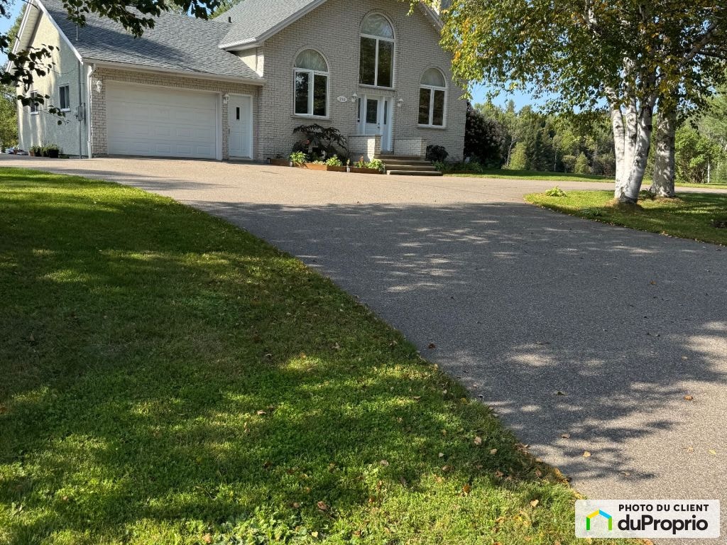 $635,000 - Bungalow for sale in St-Zénon — photo 3