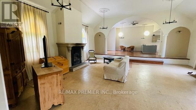 17206 HIGHWAY 62 Madoc, Ontario in Houses for Sale in Trenton - Image 2