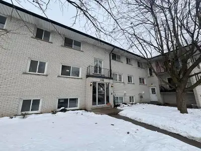 Recently Renovated 2 Bedroom Apartment in Galt! (Unit 2) Conveniently located off on Cedar Street, t...