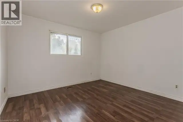 3196 CENTENNIAL Drive Burlington, Ontario in Houses for Sale in Oakville / Halton Region - Image 23