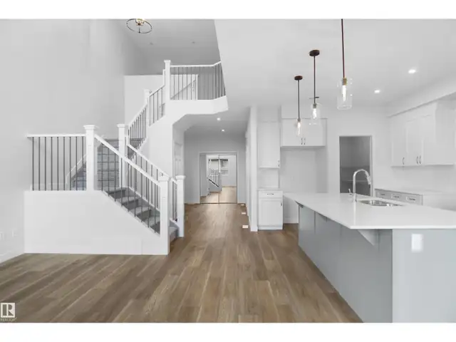 133 SUNLAND WY Sherwood Park, Alberta in Houses for Sale in Strathcona County - Image 10