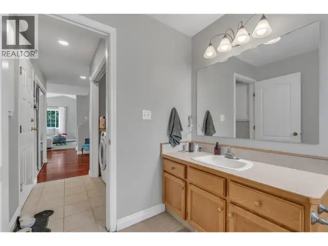 755 Wiseman Place Naramata, British Columbia in Houses for Sale in Penticton - Image 19