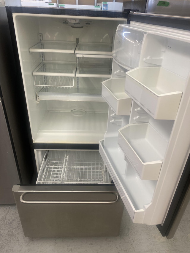 5910 Réfrigérateur Fridge 30" inox bottom Refrigerator Fridge