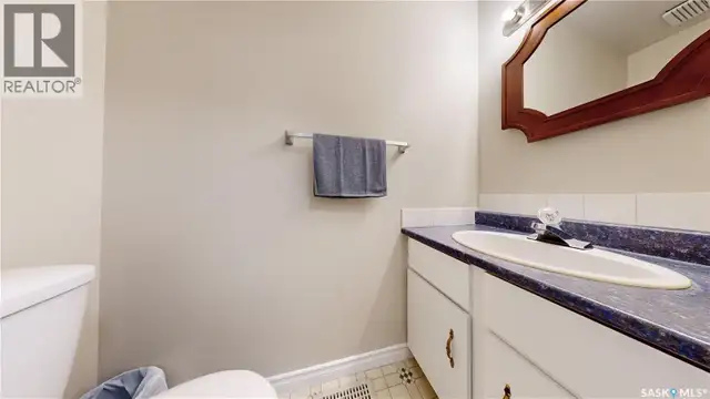 6 Mackenzie MEWS Regina, Saskatchewan in Condos for Sale in Regina - Image 13