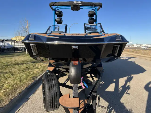 2025 Malibu M230 in Powerboats & Motorboats in Saskatoon - Image 11