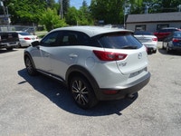 . Engine: 4 Cylinder Engine 2.0L L/100Km City: 8.8 L/100Km Hwy: 7.3 (image 7)