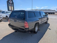 2012 Toyota Tacoma 2.7L 4 Cylinder 156,500 km. 2WD. Clean title and safetied. Manitoba owned. Auxili... (image 3)
