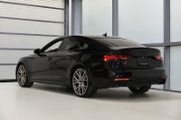 Traction intégrale Audi quattro / Etriers de freins rouge /Apple Carplay + Android Auto / Toit ouvra... (image 6)