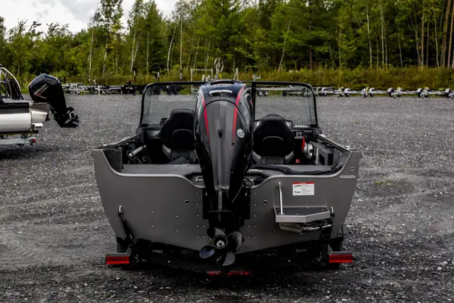 2026 Crestliner 1750 HAWK in Powerboats & Motorboats in Rimouski / Bas-St-Laurent - Image 7