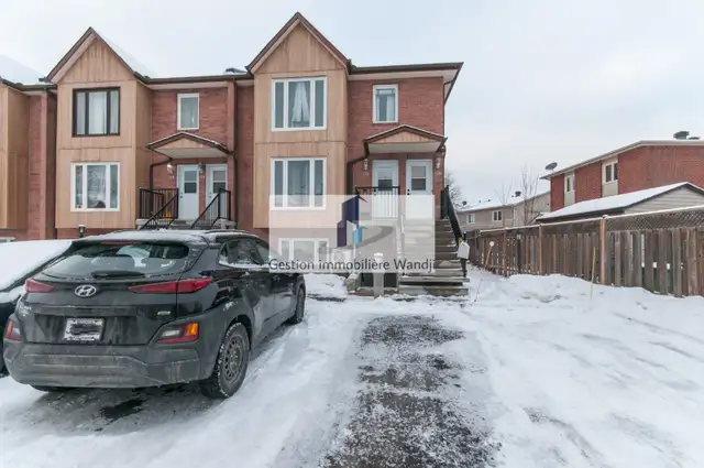 Condo à louer - 570 Blvd des Hautes-Plaines