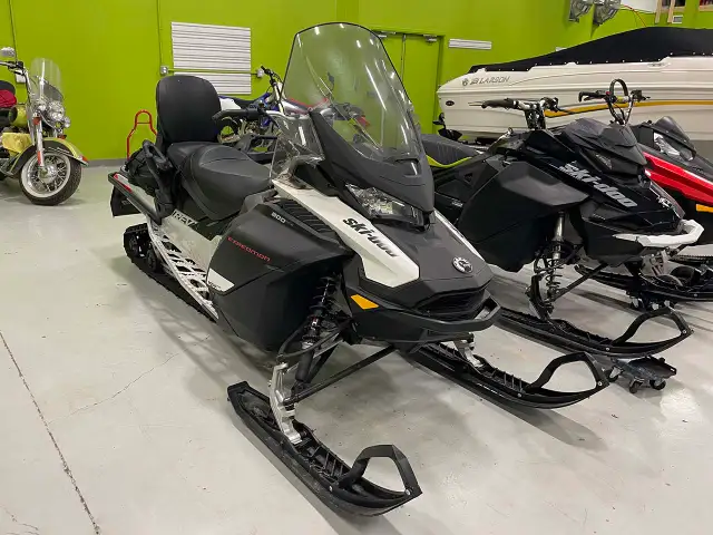 2020 Ski-Doo Expedition Sport 900 ACE in Snowmobiles in Strathcona County - Image 5