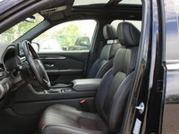 2024 Honda Pilot Black Edition is a local, one-owner trade with no accidents, two sets of keys, and... (image 1)