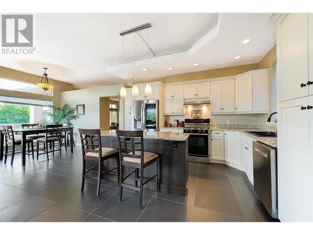 5165 Morrison Crescent Peachland, British Columbia in Houses for Sale in Penticton - Image 5