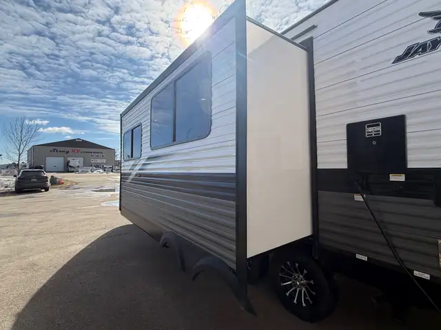 2023 Jayco Jay flight 294QBS in Travel Trailers & Campers in St. Albert - Image 8