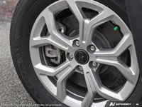 This Jeep Compass boasts a Intercooled Turbo Regular Unleaded I-4 2.0 L/122 engine powering this Aut... (image 7)