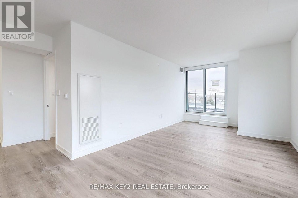 425 - 556 MARLEE AVENUE Toronto (Yorkdale-Glen Park), Ontario 5