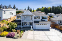 5393 Georgiaview Cres