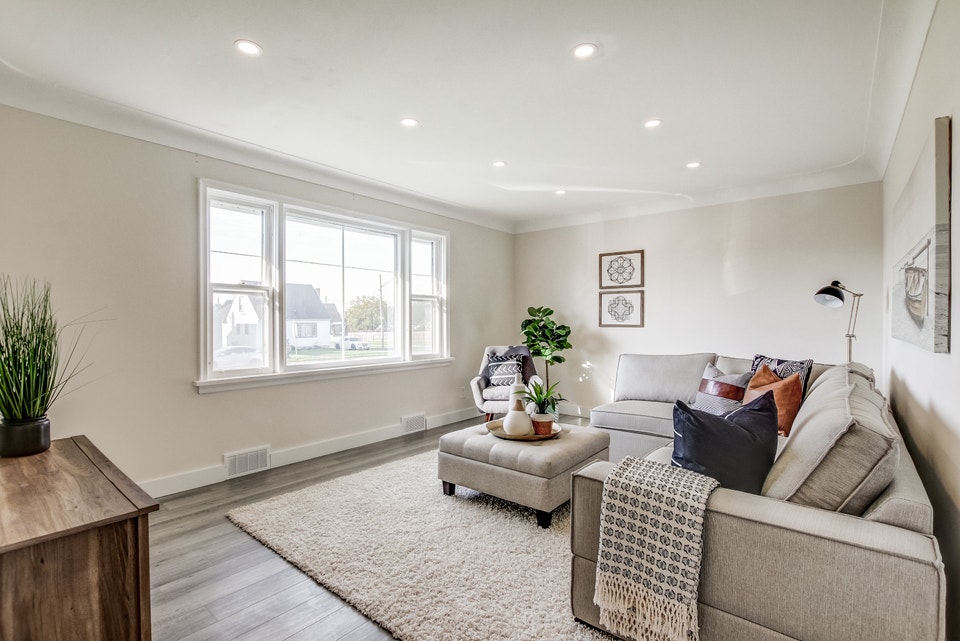 Niagara Falls Dorchester  3 BEDROOM-Main Level Unit for lease 3