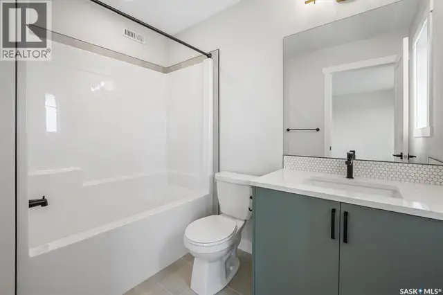3000 Dumont WAY Regina, Saskatchewan in Houses for Sale in Regina - Image 20