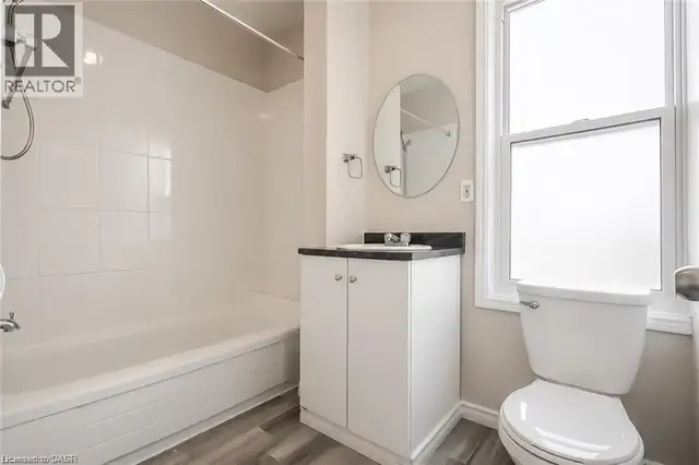 93 LANCASTER Street W Kitchener, Ontario in Houses for Sale in Kitchener / Waterloo - Image 14