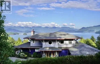 Embark on a perfect living experience in this extraordinary 4890+ square ft haven, where breathtakin...