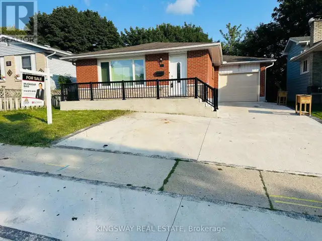 35 SILVER ASPEN CRESCENT Kitchener, Ontario in Houses for Sale in Kitchener / Waterloo - Image 3