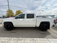 2018 GMC SIERRA SLT CREW CAB WITH AFTERMARKET WHEELS ALL SERVICES UP TO DATE WITH 47 SERVICE RECORDS... (image 7)