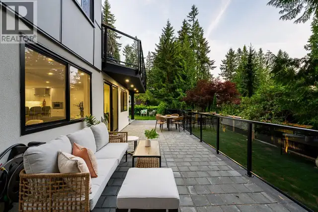 531 GREENWAY AVENUE North Vancouver, British Columbia in Houses for Sale in North Shore - Image 23