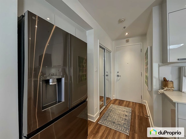 $637,000 - Condominium for sale in Mount-Royal — photo 2