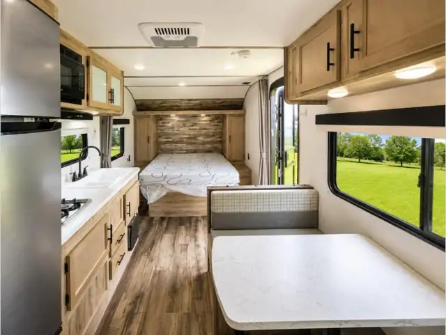 2025 Grand River RV Grand River 25BH in Travel Trailers & Campers in Woodstock - Image 9
