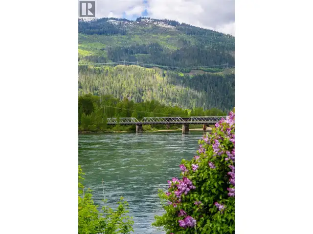 1311 Front Street Revelstoke, British Columbia in Land for Sale in Revelstoke - Image 5