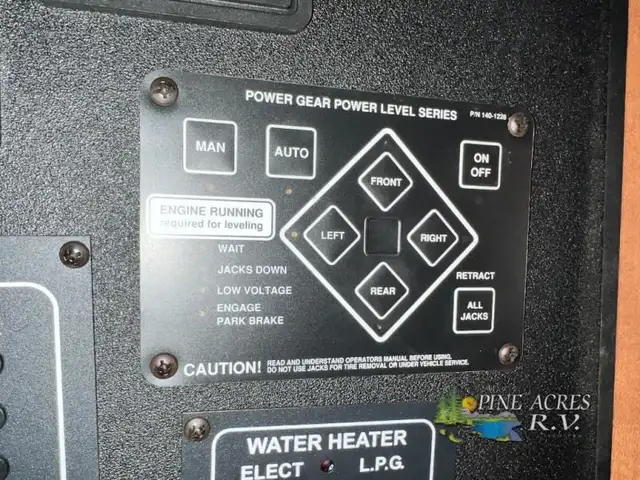 2013 Fleetwood RV Discovery 40X Diesel 057,684 Miles in RVs & Motorhomes in Moncton - Image 72