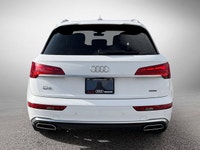 This Audi Q5 delivers a Intercooled Turbo Gas/Electric I-4 2.0 L/121 engine powering this Automatic... (image 5)