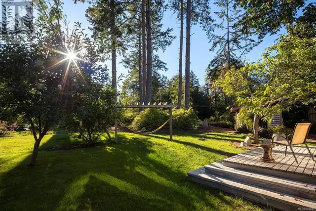 1901 EAST ROAD Other Islands, British Columbia in Houses for Sale in Comox / Courtenay / Cumberland - Image 29