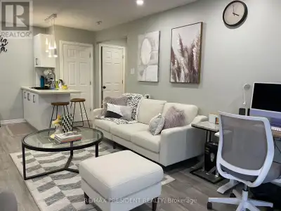 REAR - 2583 TRIDENT AVENUE Mississauga (Cooksville), Ontario