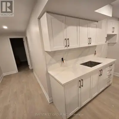 Brand New 2-Bedroom Basement Apartment - Separate Entrance - Thornhill (St. Robert School Area)Welco...