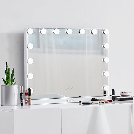 Lighted Makeup Mirror with 15 LED Lights in Indoor Lighting & Fans in Edmonton - Image 2