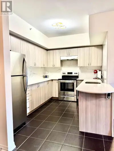Stunning 2-Bedroom + Oversized Den (can easily function as a third bedroom) at The Gallery Condos in...