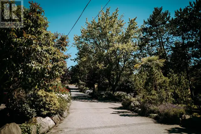 16 B1 134 MADRONA DRIVE Galiano Island, British Columbia in Condos for Sale in Sunshine Coast - Image 7