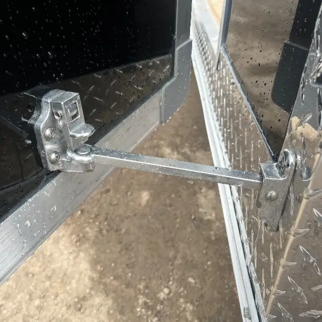 Aluminum 7x14+Vee 7FT INT Height Enclosed cargo Trailer in Cargo & Utility Trailers in Brantford - Image 11