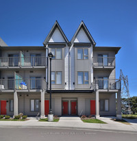 Stunning 3-bed, 2.5-bath bi-level suite in Pickering for sale!!