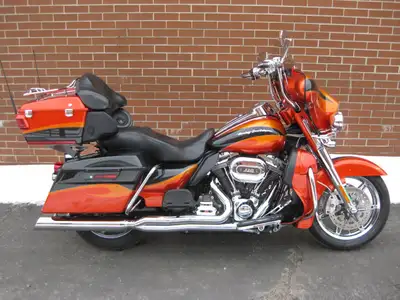 Welcome New Riders! Financing Options Available! 2013 Harley-Davidson CVO Ultra Classic Electra Glid...