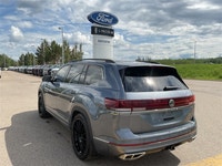 360 Camera, Navigation, Sunroof, Leather Seats, Premium Audio! This 2024 Volkswagen Atlas is for sal... (image 2)